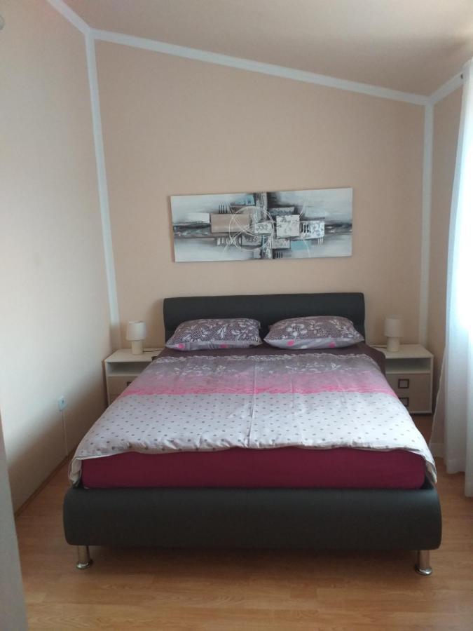 Villa Michelle Karojba Ngoại thất bức ảnh