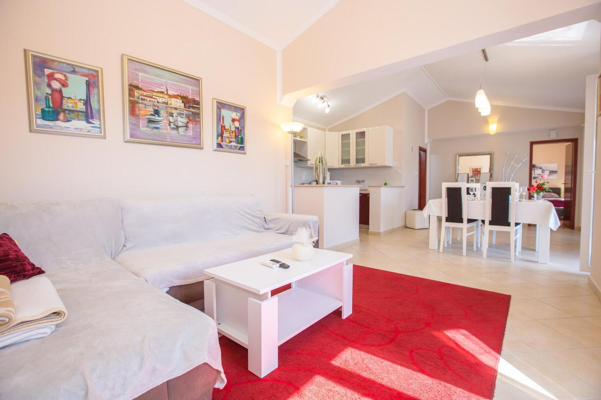 Villa Michelle Karojba Ngoại thất bức ảnh