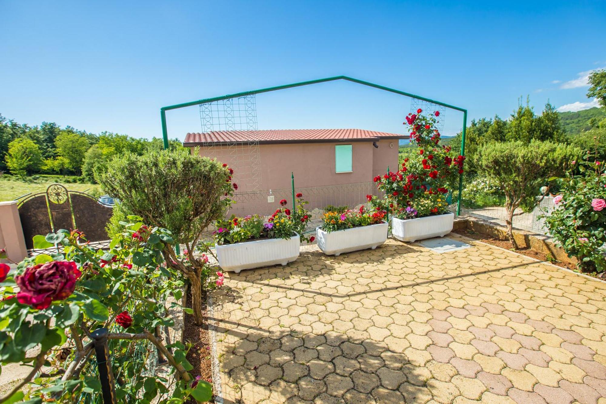 Villa Michelle Karojba Ngoại thất bức ảnh