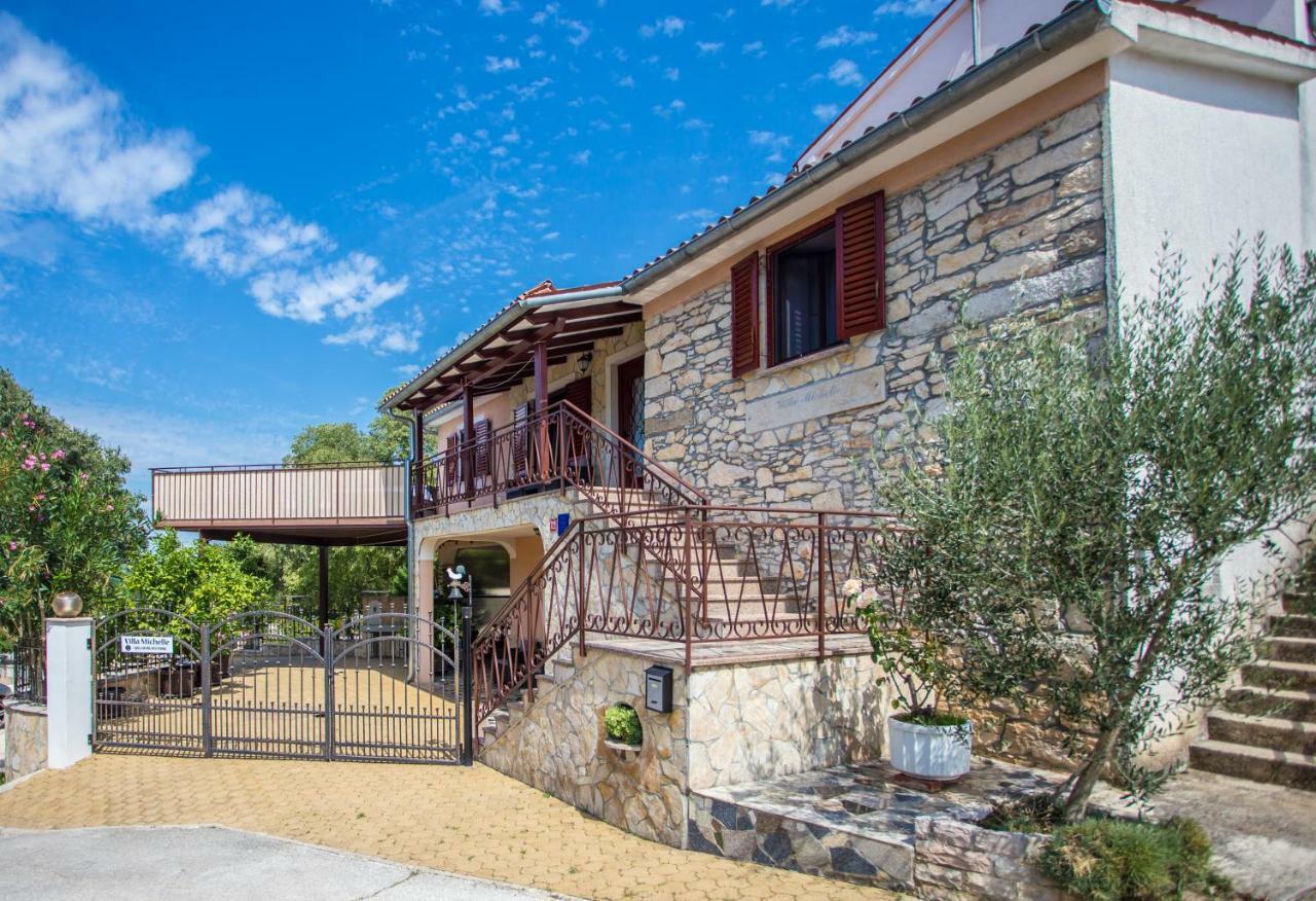 Villa Michelle Karojba Ngoại thất bức ảnh